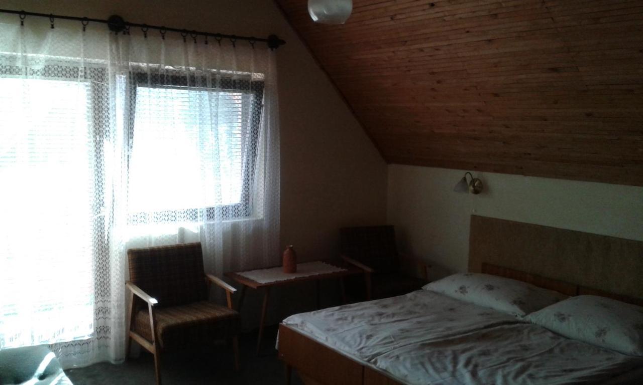 Hutter Vendeghaz Hotel Szantod Luaran gambar