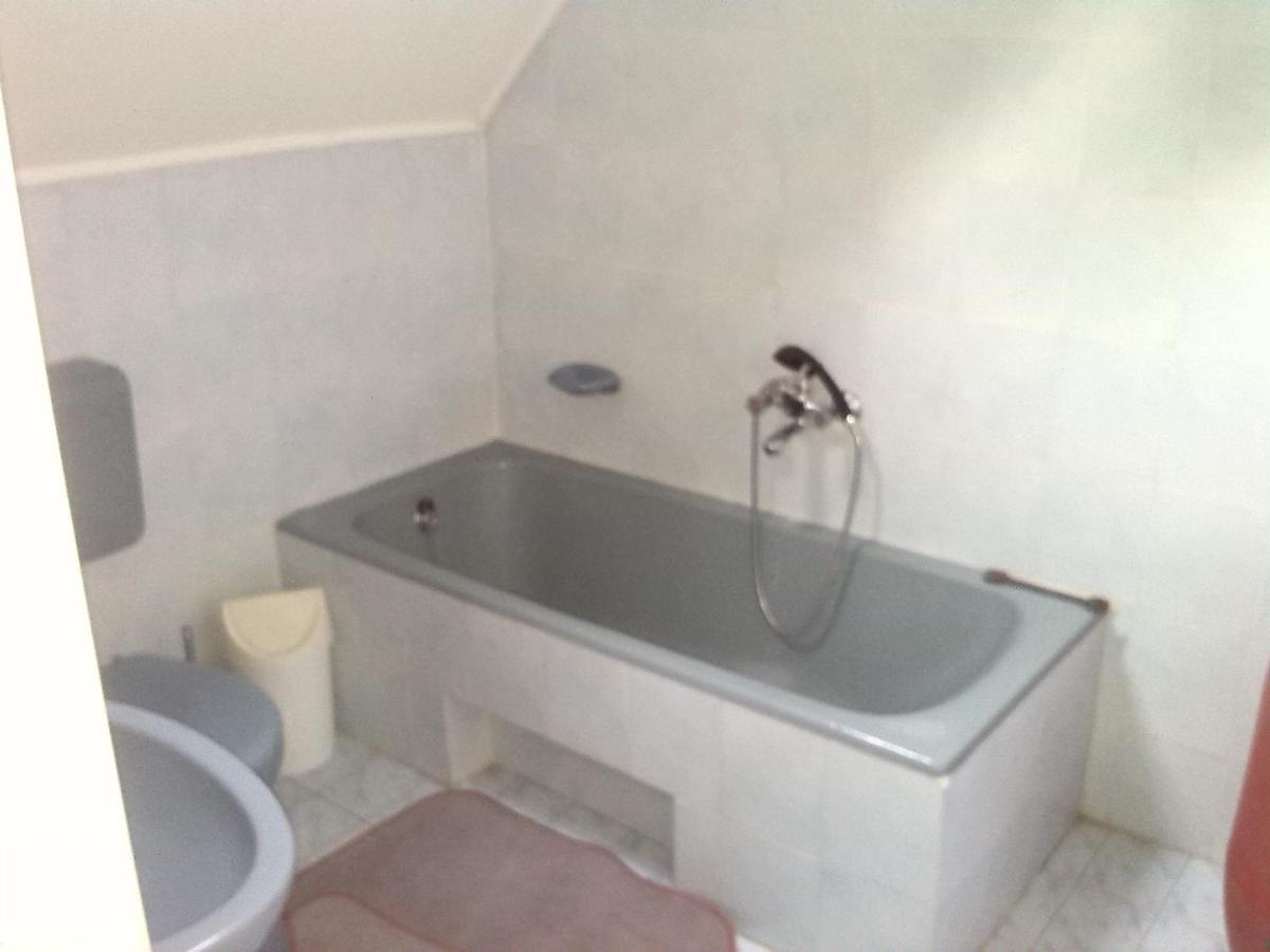 Hutter Vendeghaz Hotel Szantod Luaran gambar