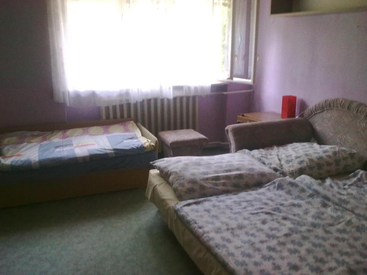 Hutter Vendeghaz Hotel Szantod Luaran gambar